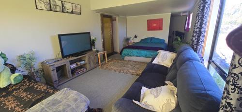 Beach rustic & Affordable, no frills self catered private