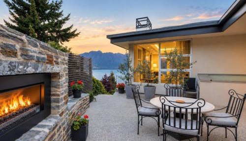 Q by the Lake Aspen Grove Stunning Views