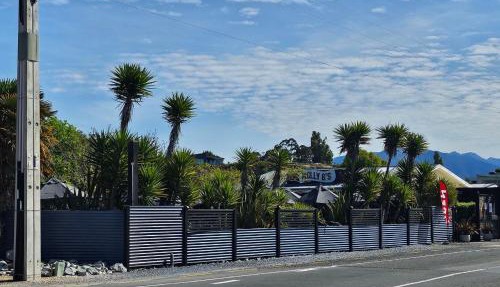 Pohara Valley Beach studio - Golden Bay