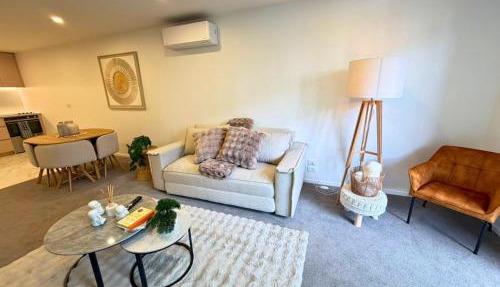 Central Christchurch One Bedroom Apartment