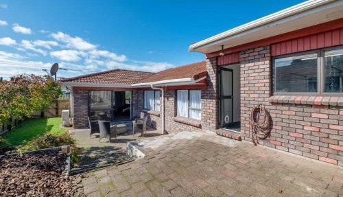 Base Camp on Matipo - Great Location with Games Room