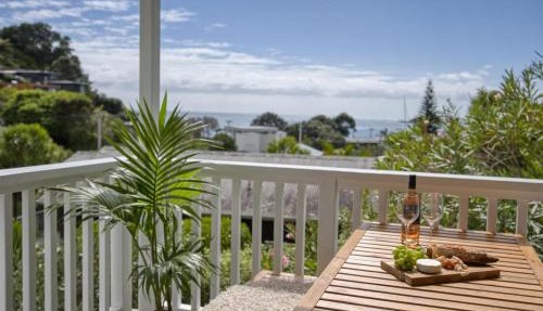 Miro Guesthouse - Palm Beach on Your Doorstep