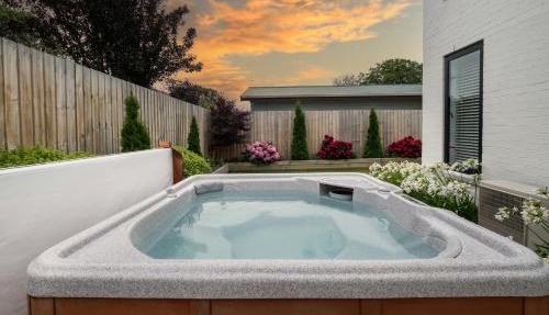 Spa & Games - Family & Friends - Rare Find