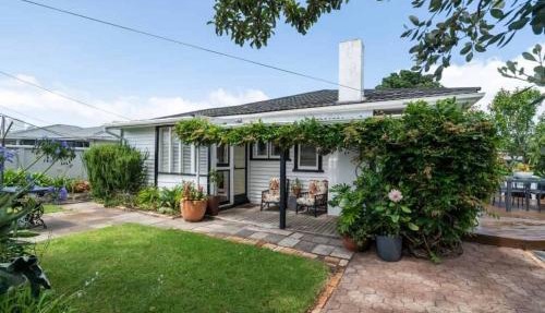 Wisteria Cottage