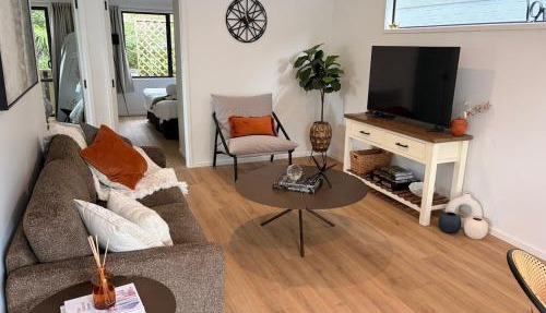 Newly Renovated - Private 2 bedroom retreat