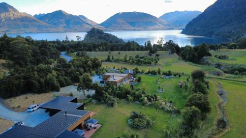 Waiora at 42- BBQ- Hot Tub- Free Parking-Fireplace