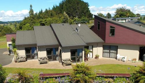 Waitomo Golfstays B&B