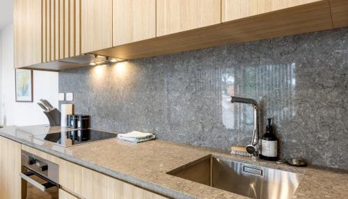Modern Apartment Near The Airport