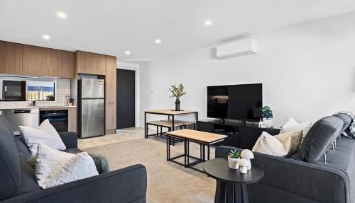 Stylish 2BR Apartment Gated Complex Free Parking