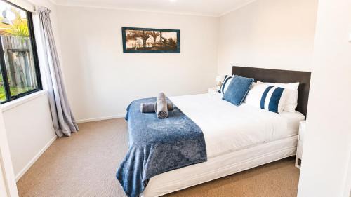 HA 6Bdr Family Haven Walk to Lake,Shops,Boatramp