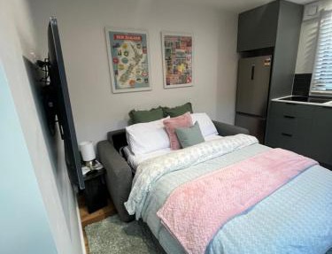 Cosy Hanleys Farm Retreat - 2 Bed