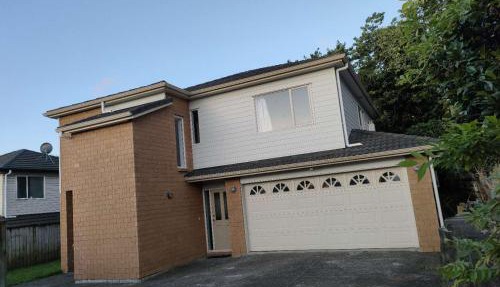 5 Bedroom House