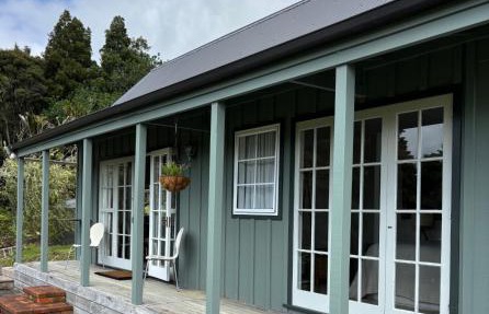 Lulu's Cottage by Native Forest