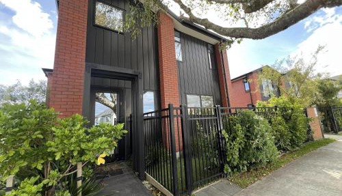 Quiet Haven Retreat | Cozy Modern Townhouse