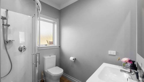 Weld Cottage - Sustainable lifestyle property