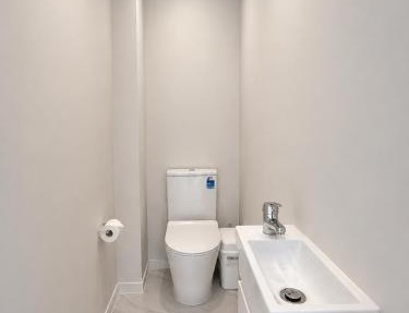 Elegant 4BR Home & Weekly & Monthly Deals Near SH20