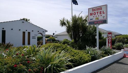 Hacienda Motel