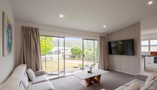 Newcastle Nook - Clyde Holiday Home
