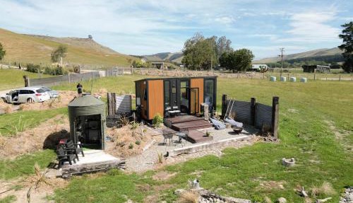 Field and Fleece Farm Stay by Tiny Away