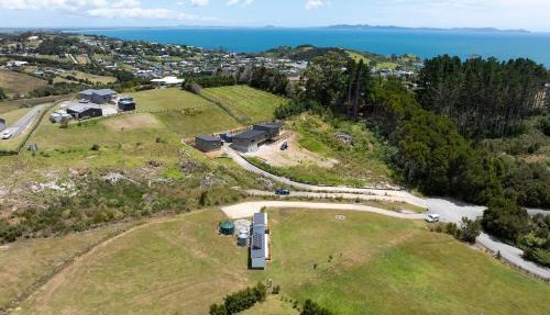 Wide Vistas - Coopers Beach Holiday Home