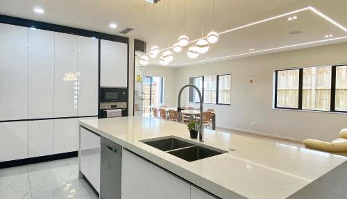Koromeke Luxury 370sqm New Build, Ideal for Groups