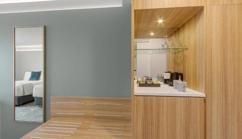 Hotel Elms Christchurch, an Ascend Collection Hotel