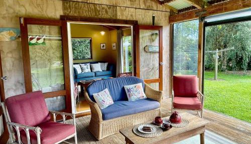 Kakariki Bach - Family Haven