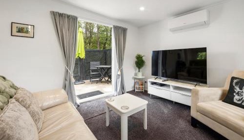 Bellbird Cottage - Lake Taupo Bach