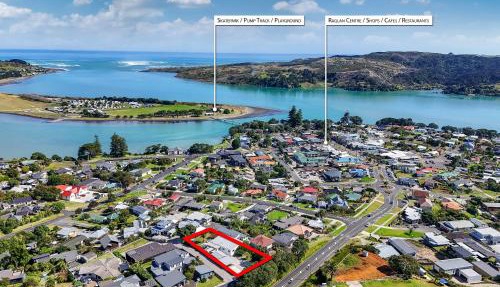 The Ultimate on Bow - Raglan Holiday Home