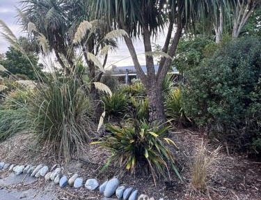 Poplar Estate cottage retreat Cromwell Central Otago