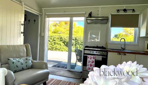Blackbird Cottage a Cosy Country Hideaway Near Lincoln University & Local Wedding Venues