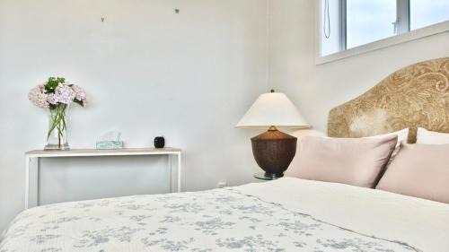 2-bedroom apartment in St Heliers with backyard
