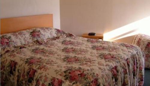 Motel Six