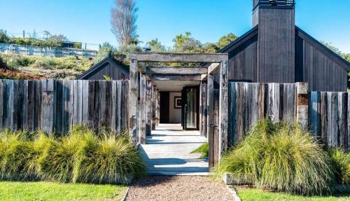 Blackpool Boathouse - Stay Waiheke