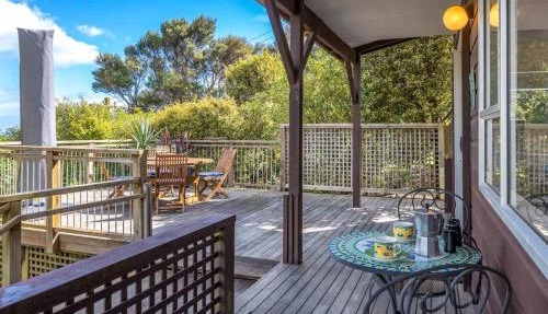 Seahorse Cottage - Stay Waiheke