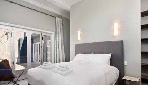 Renovated 3BR Apartment in CBD