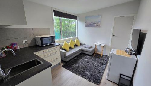 Manuki Tiny Retreat - Private stay Christchurch