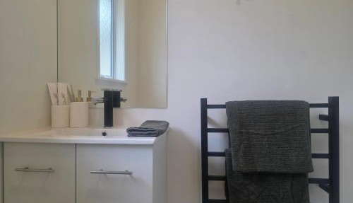 Modern, House in central Palmerston North