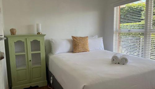 Devonport Comfort by Bespoke Stays