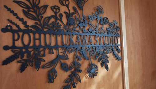 Pōhutukawa Studio
