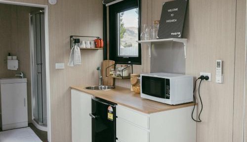 Country Garden Retreat by Tiny Away