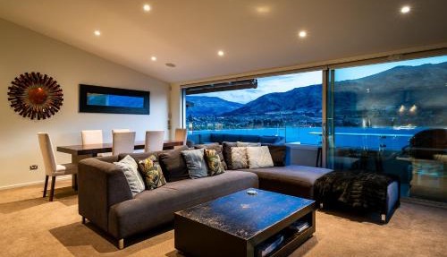 2 Lakeview Heights