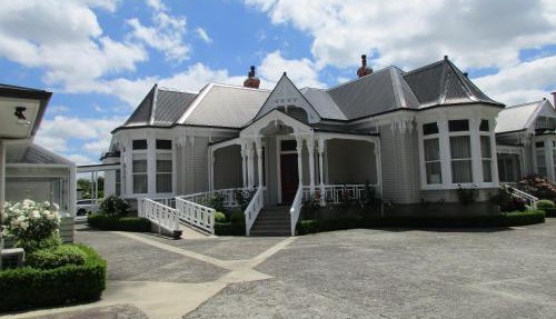 Valmai House & Motel Cambridge