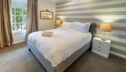 Fendalton Comfort Stylish & Convenient with Carpark