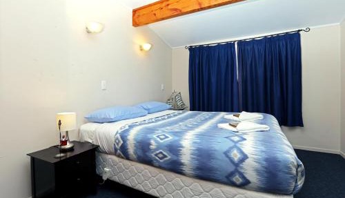 Waiuku Lodge Motel