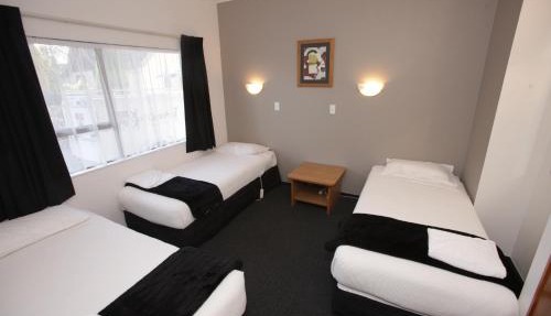 Kings Gate Motel