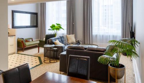 2BR Apartment, OGB, Central, Pool and Parking