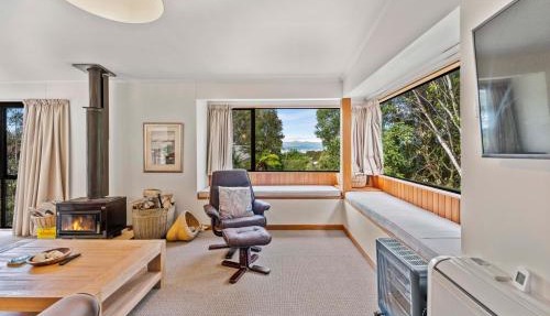 Pukawa Haven - Pukawa Bay Holiday Home
