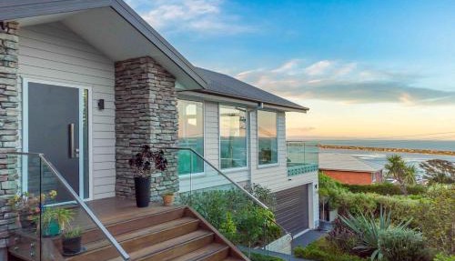 Sea View Paradise with Hot Tub