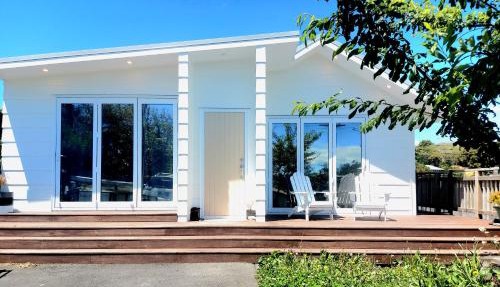 Otumoetai Shared Family Home - Sherwood Food Forest, New Zealand